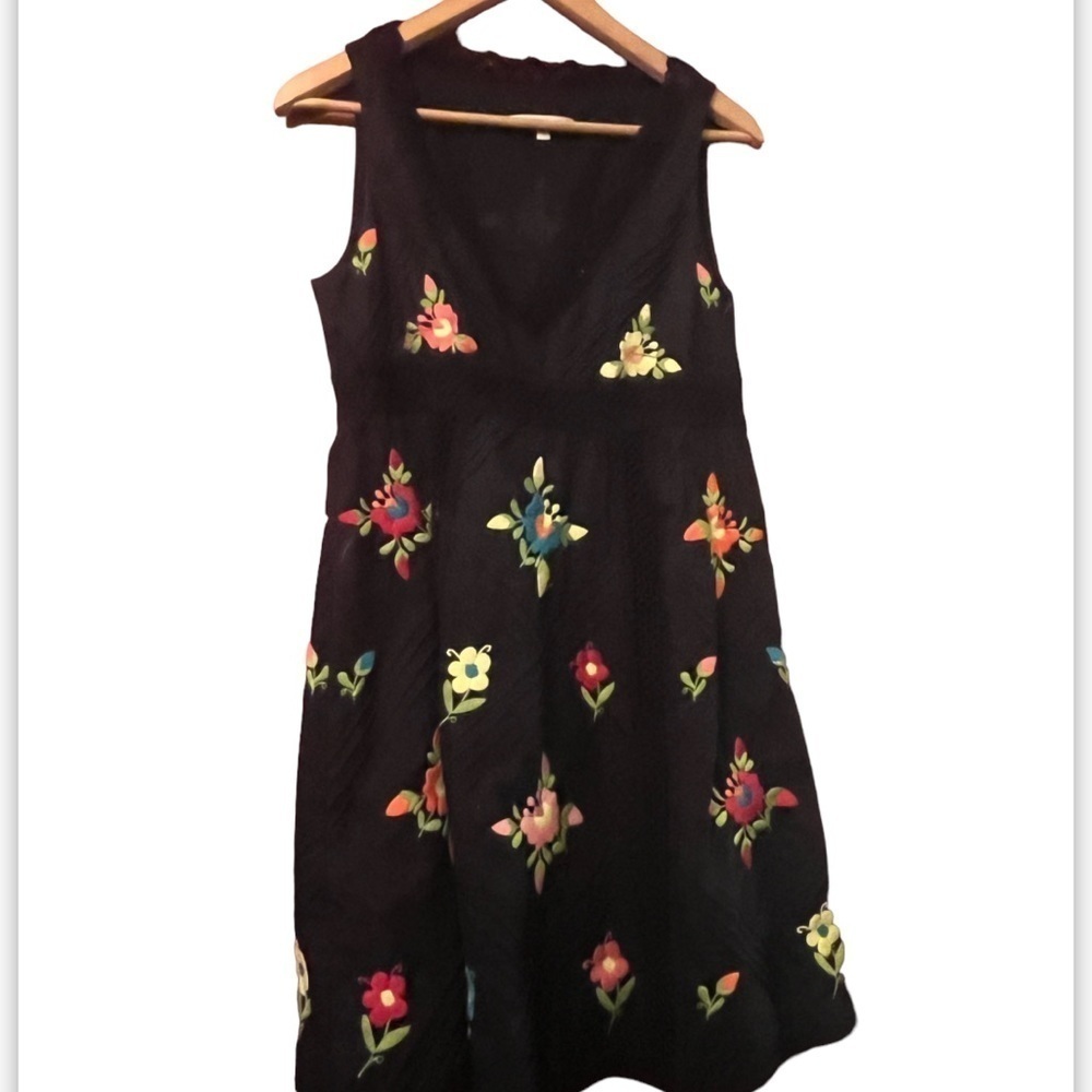 Nanette Lepore Black Sz 6 Floral Embroidered A-line Dress